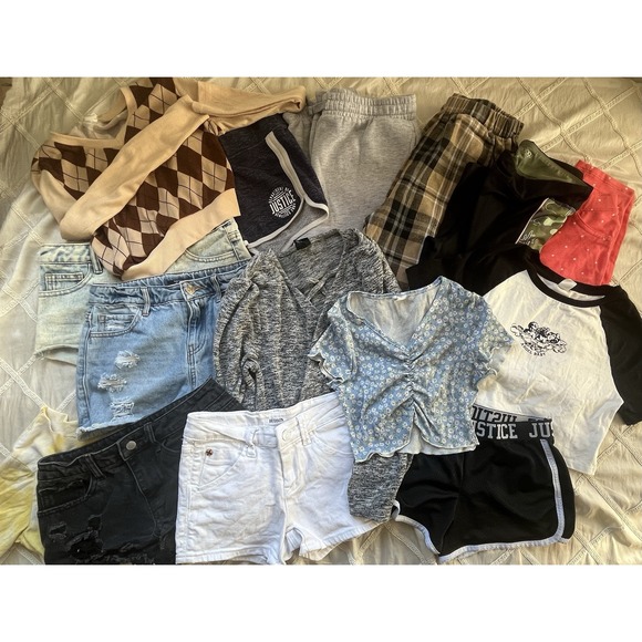 Girls Youth Set Of 15-Outfits, Shorts, Denim, Athletic, Tees, & Tops -Size 10/12